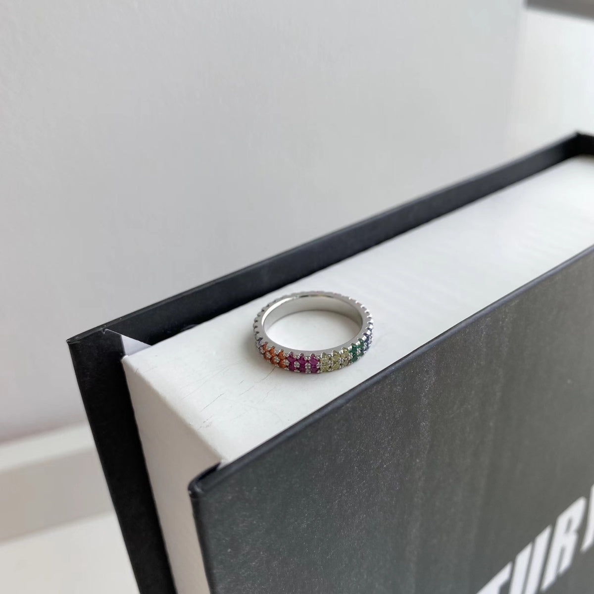 [AuraEcho]Unique Colorful Round Cut Tennis Ring