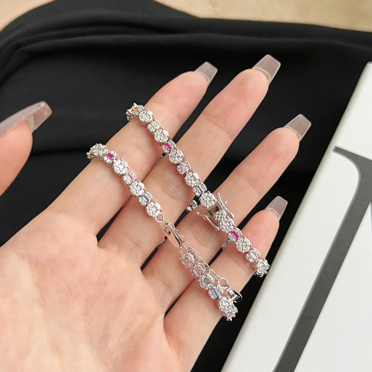 [AuraEcho]Dazzling Radiant Multi Cut Daily Bracelet