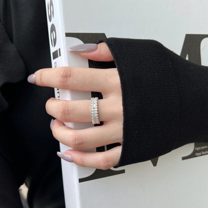 [AuraEcho]Splashy Ornate Emerald Cut Cocktail Ring