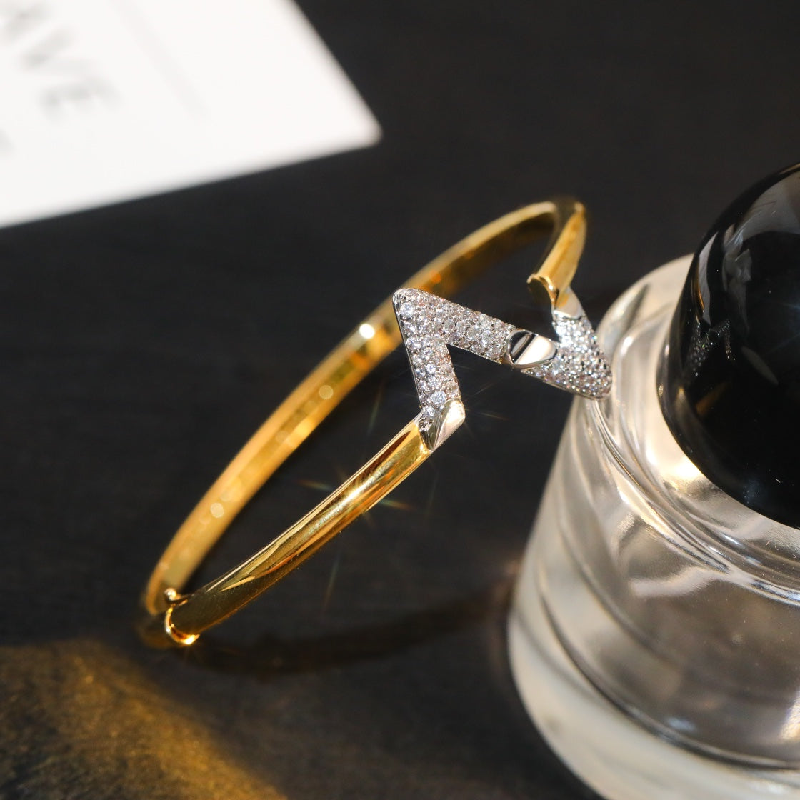 [AuraEcho]VOLTE UPSITE DOWN GOLD DIAMOND BRACELET