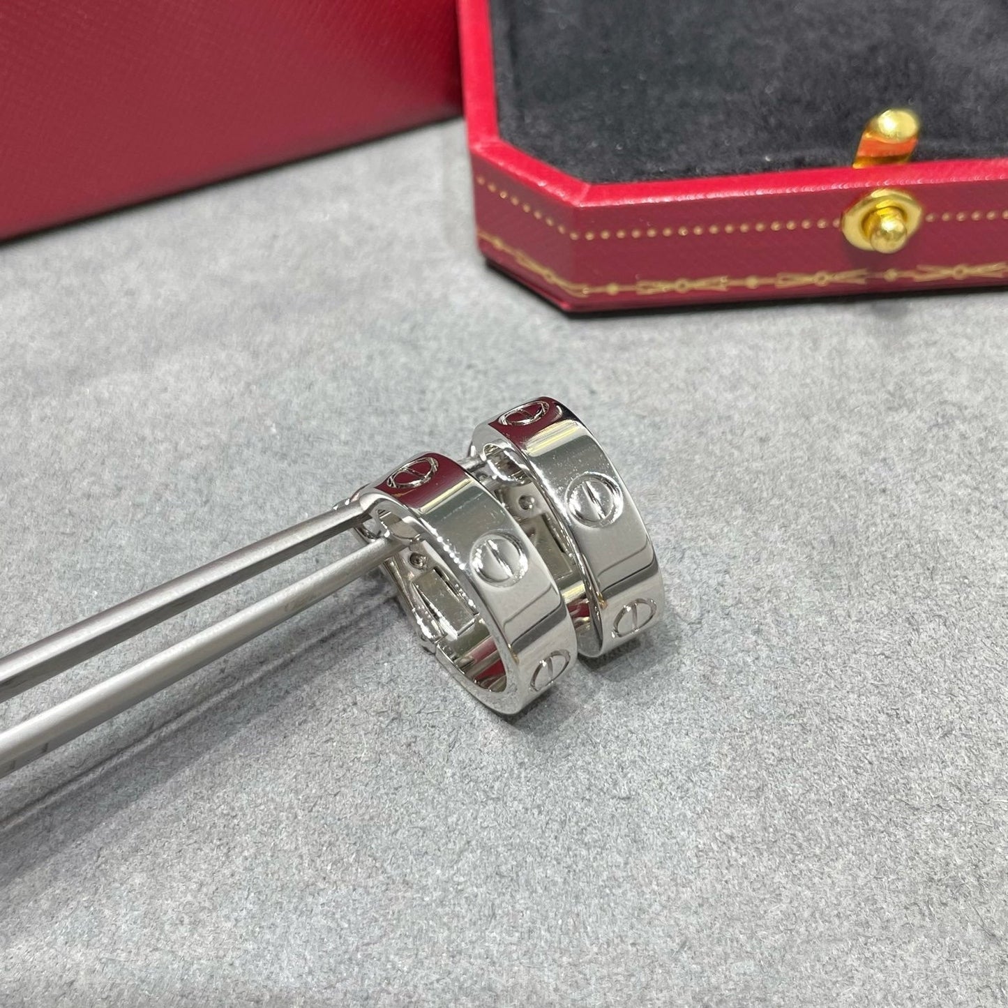 [AuraEcho]LOVE 5.5MM EARRINGS