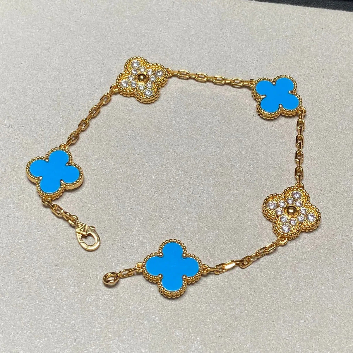 [AuraEcho] CLOVER 5 MOTIF BLUE AGATE BRACELET COLLECTION
