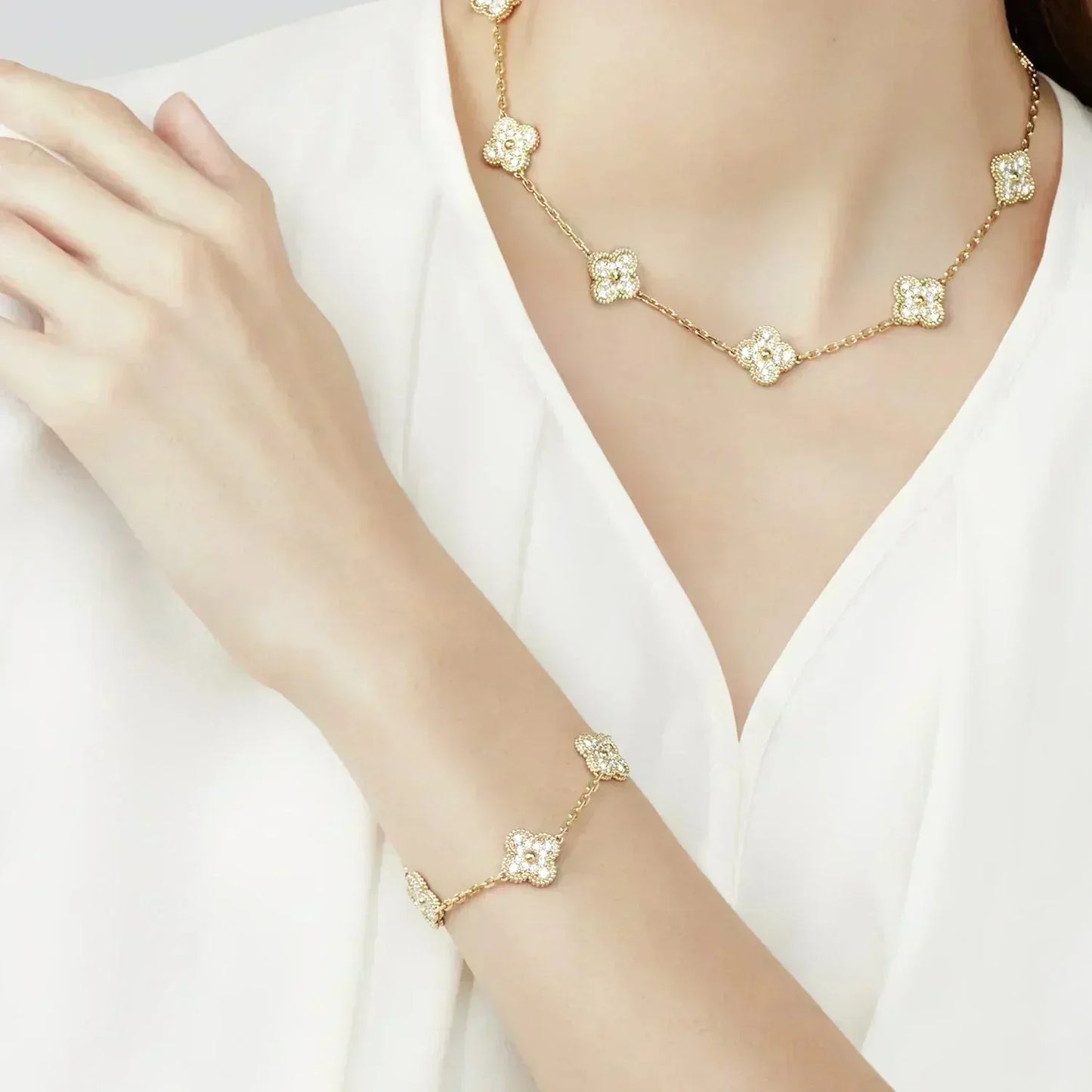 [AuraEcho] CLOVER 5 MOTIF FULL DIAMOND BRACELET COLLECTION