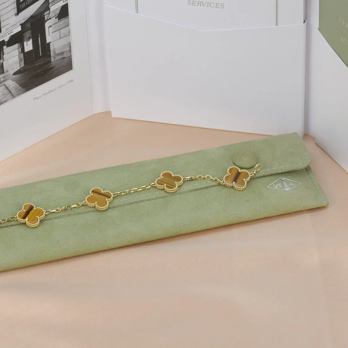 [AuraEcho] CLOVER 5 MOTIFS TIGER EYE BRACELET COLLECTION