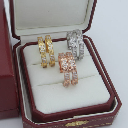 [AuraEcho]LOVE EARRINGS 3.6MM DIAMOND PAVED