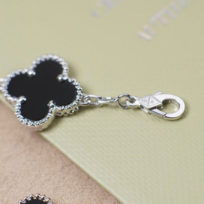 [AuraEcho] CLOVER 5 MOTIF ONYXS BRACELET COLLECTION