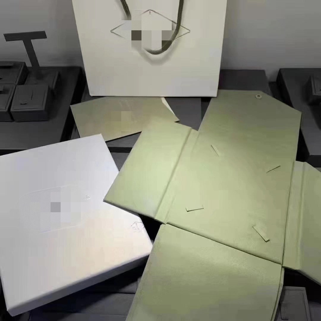 [AuraEcho]VA CLOVER BRACELET NECKLACE RING BOX GIFT BAG